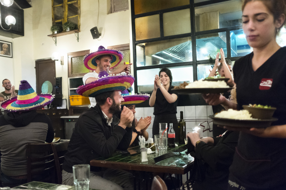 Dinner in Jerusalem A day A Photo